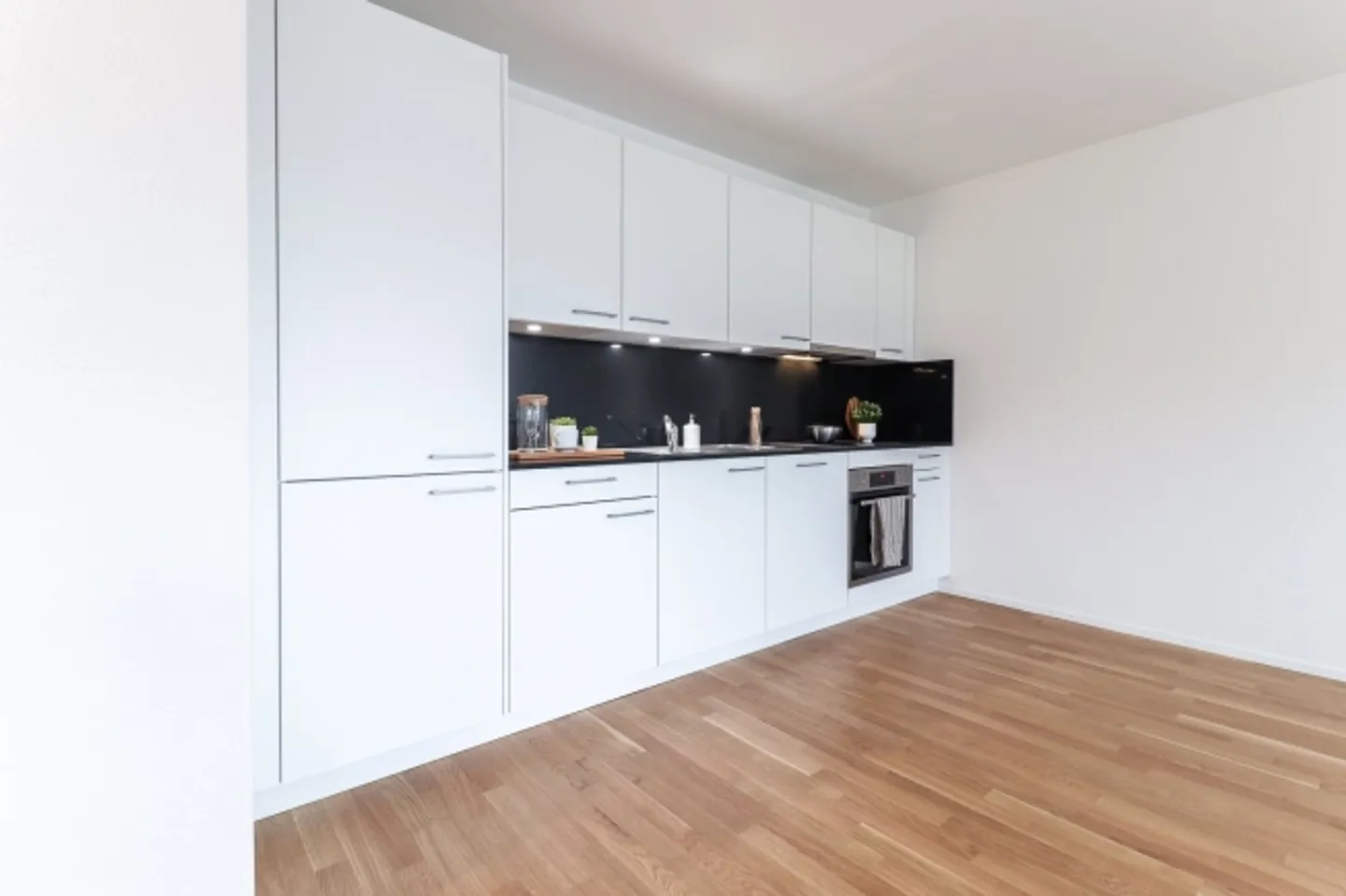 2.5 Room Apartment at the Musical Theater - Photo 6 of 9