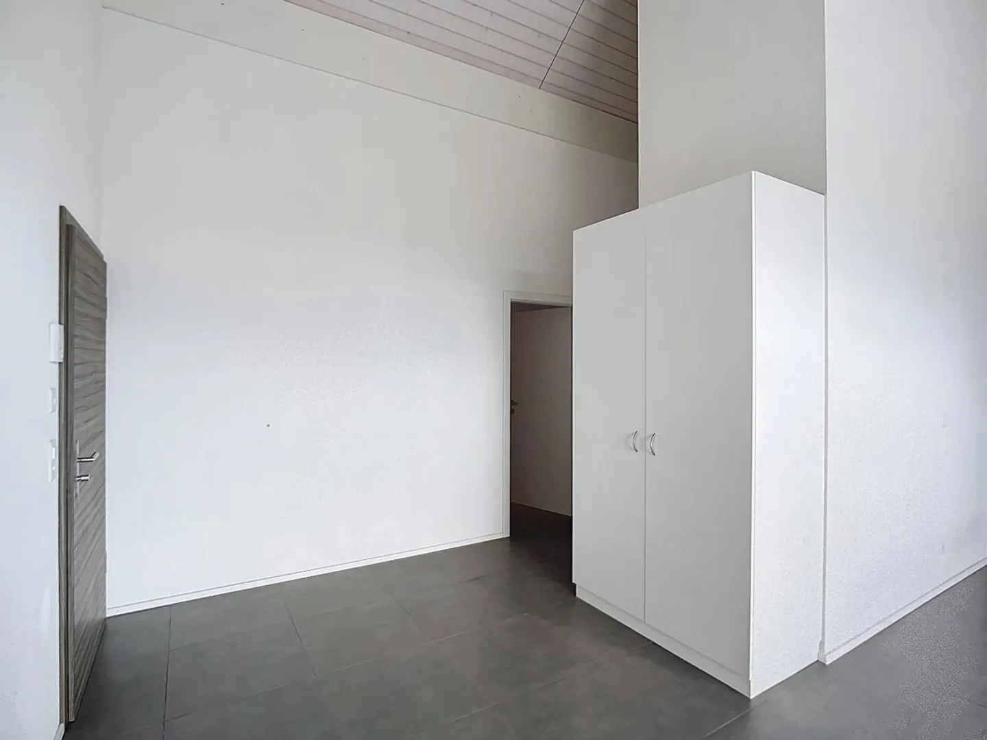 Geräumige und helle 3,5-Zimmer-Wohnung - Foto 9 von 12