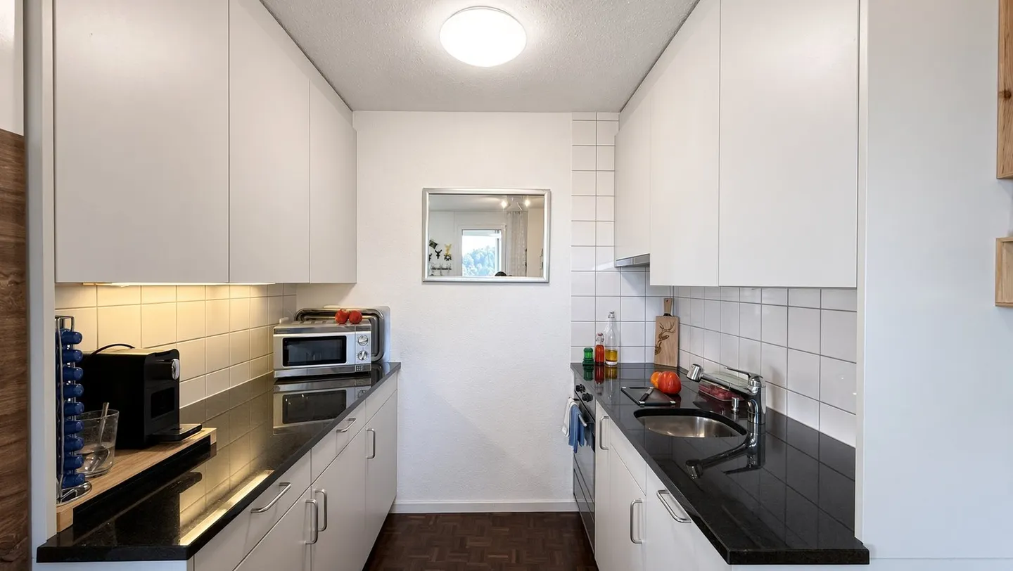 Charmante appartement de 2,5 pièces au dernier étage avec vue panoramique à Saint-Gall - Photo 3 sur 8