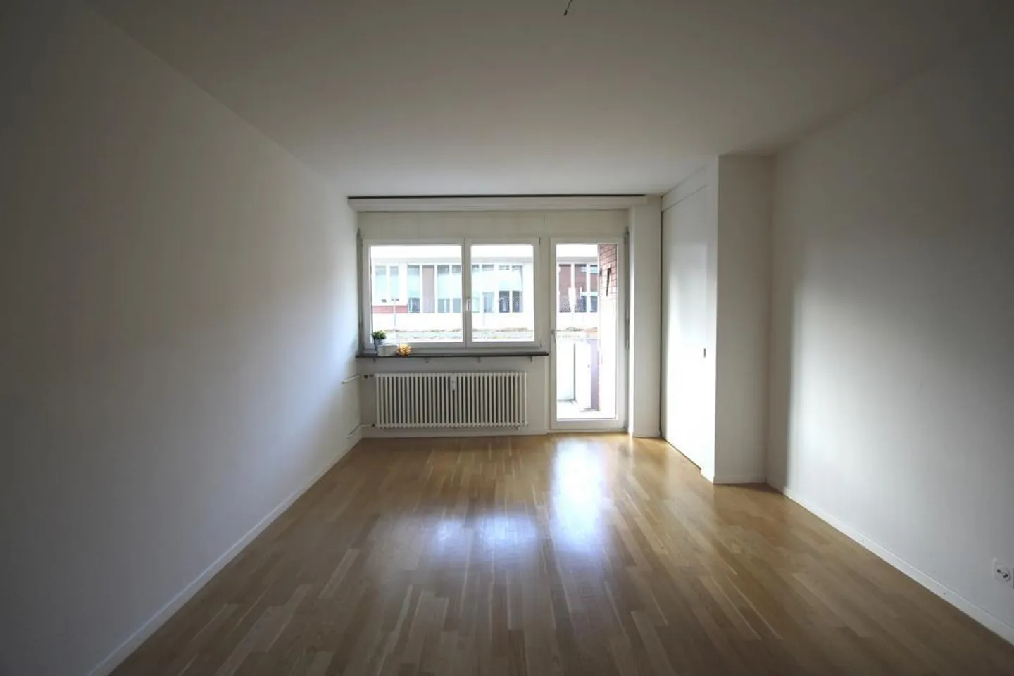 Modernes Apartment in Basel - Foto 1 von 5