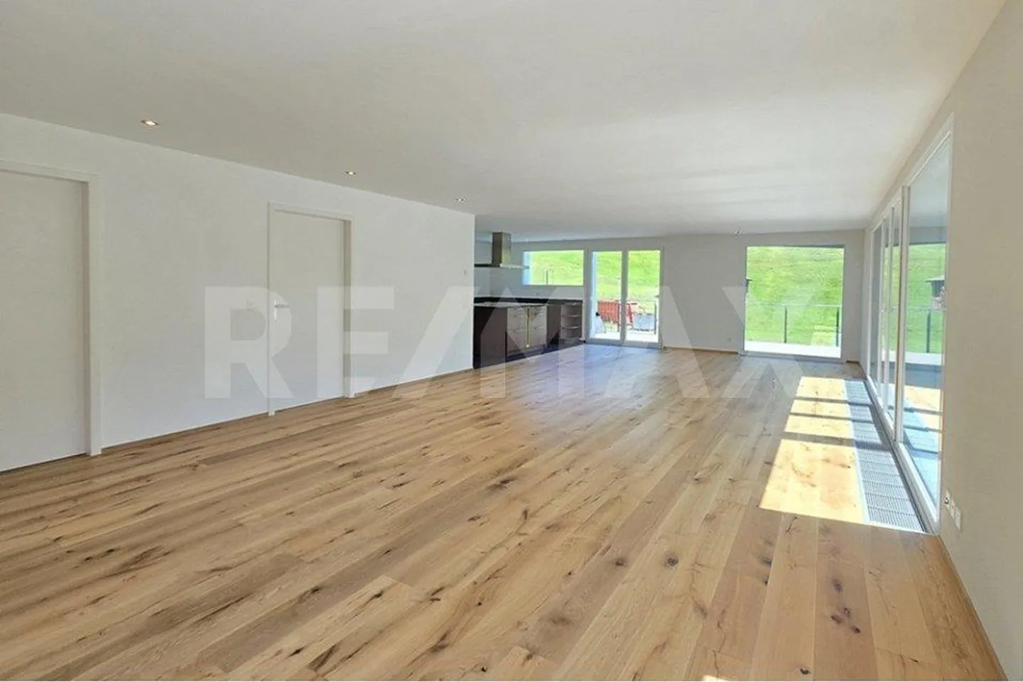 Appartement en penthouse spacieux de 4,5 pièces - Photo 1 sur 10