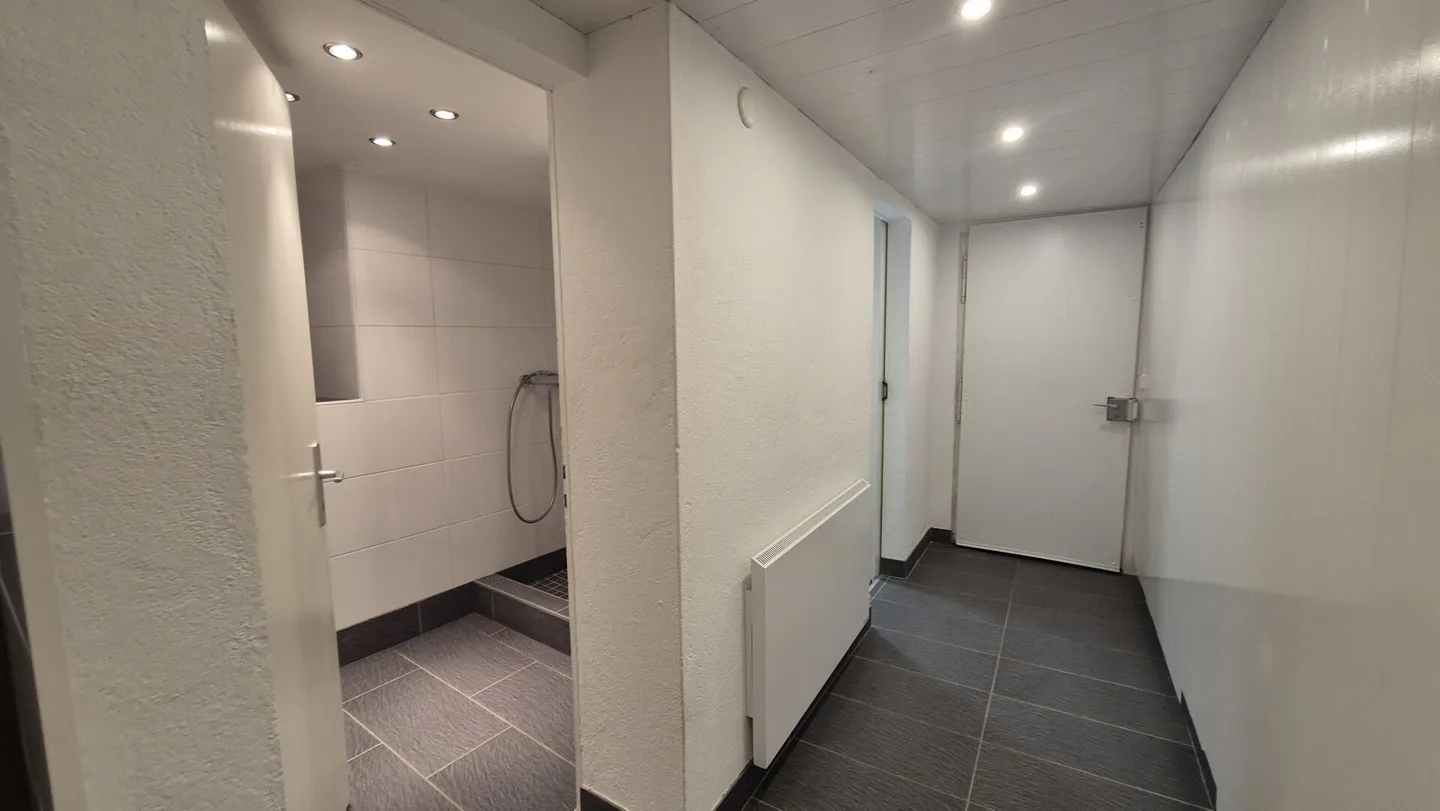 3-Zimmer-Haus mit Garten zu vermieten - Foto 4 von 9