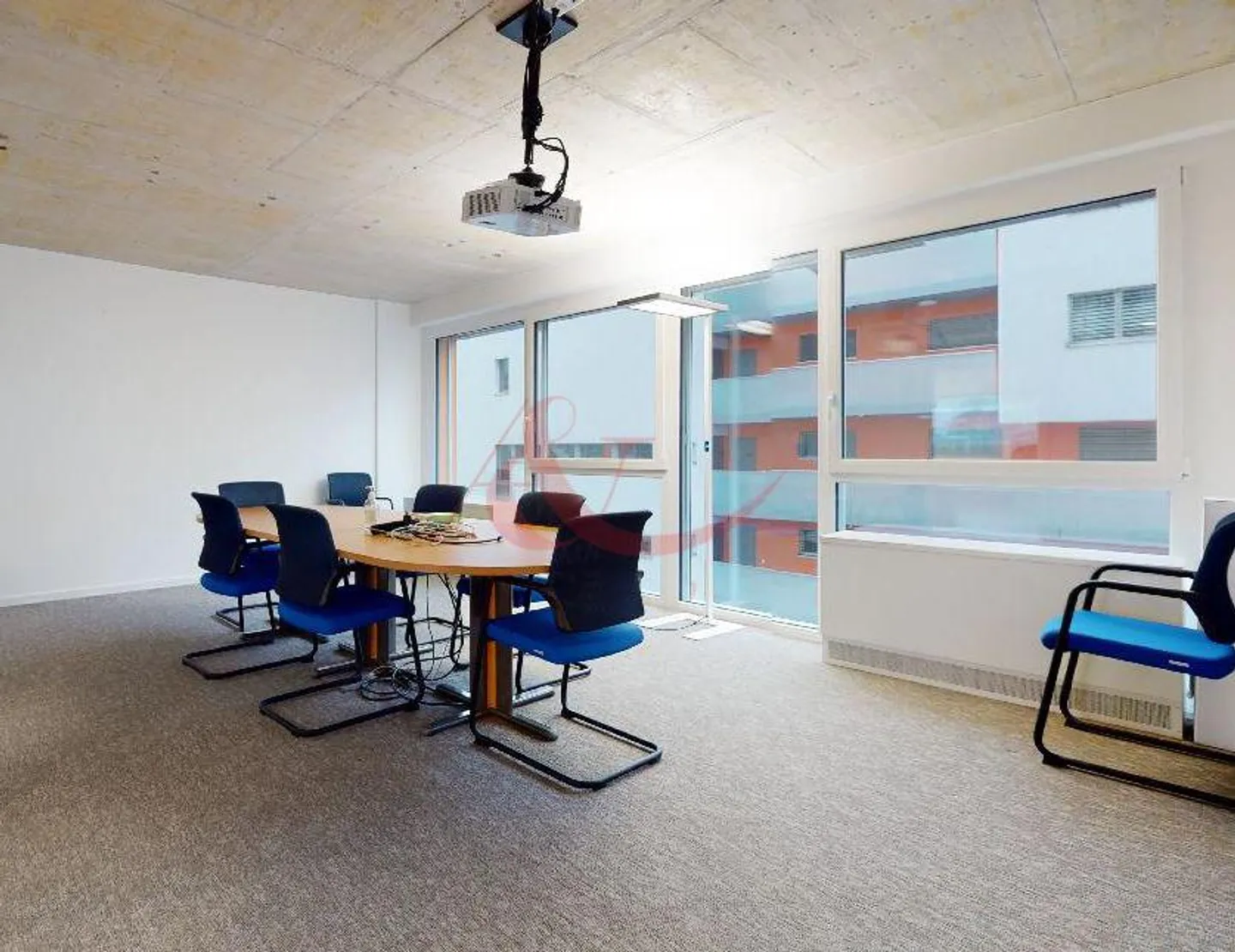 Office space for rent - Photo 2 of 10