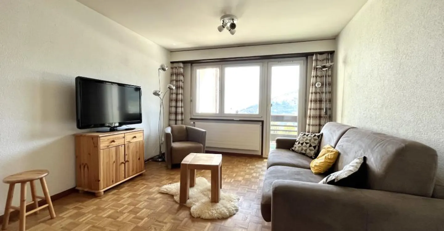 1-room apartment - Photo 2 of 12
