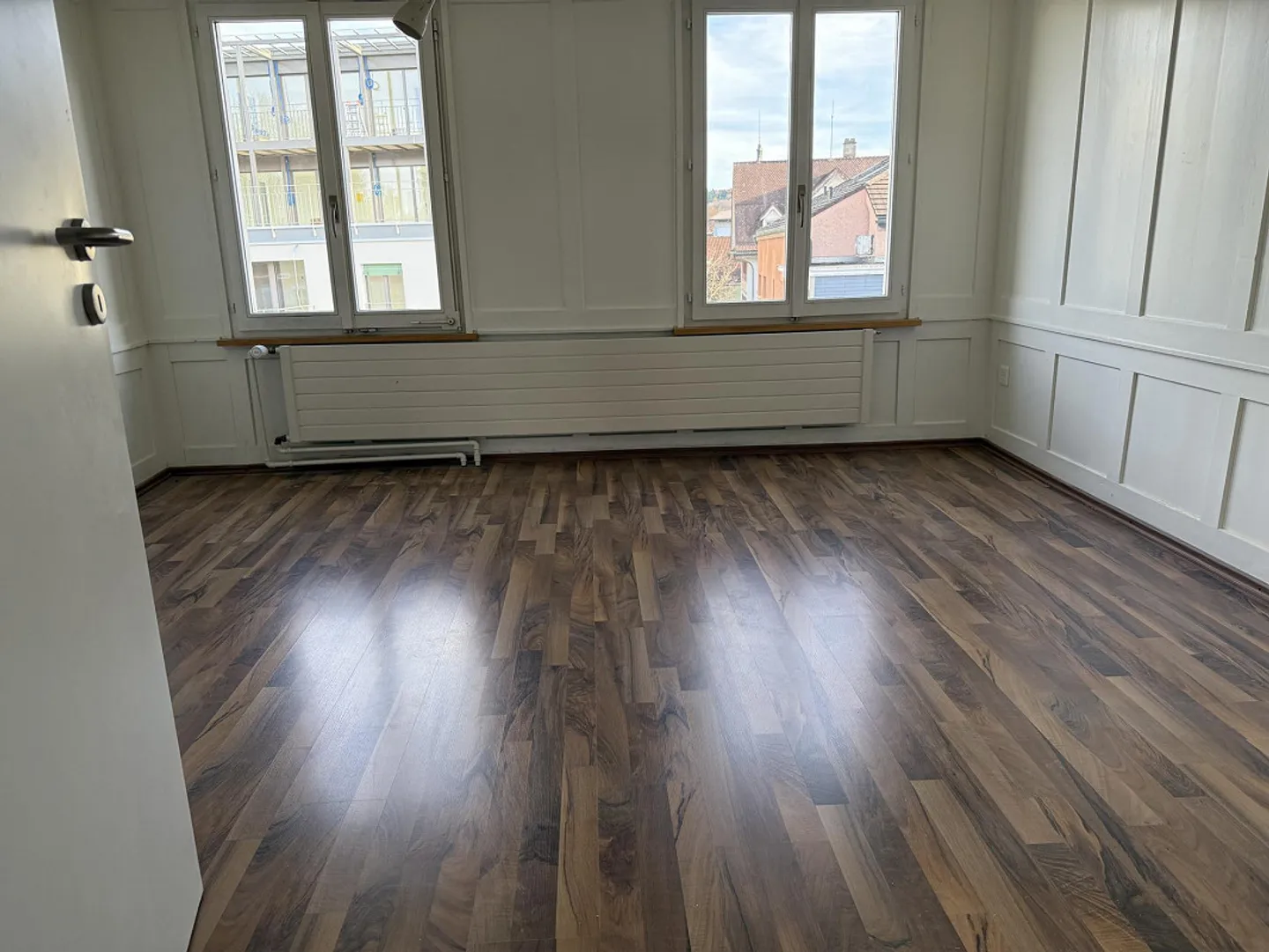 Freshly renovated, bright 3-room attic apartment, perfect location - Photo 7 of 11