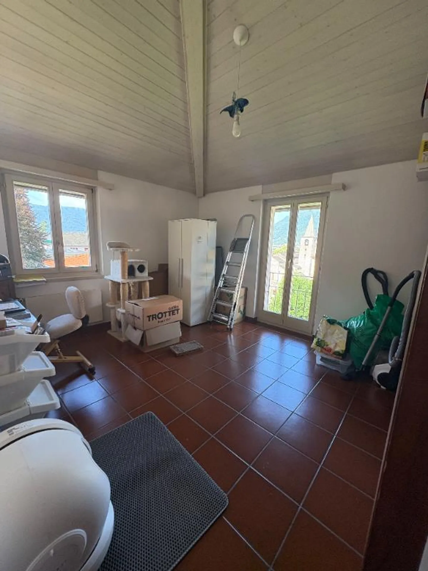 «Penthouse 4.5 Rooms, top floor, hospital area» - Foto 8 di 10