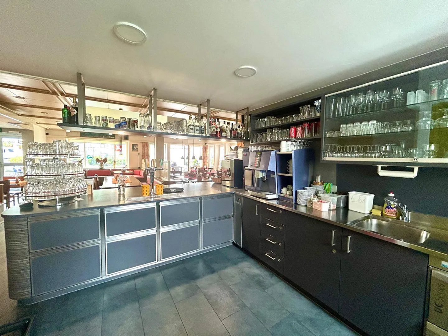 Restaurant de quartier traditionnel à St. Gallen St. Georgen - Photo 6 sur 12