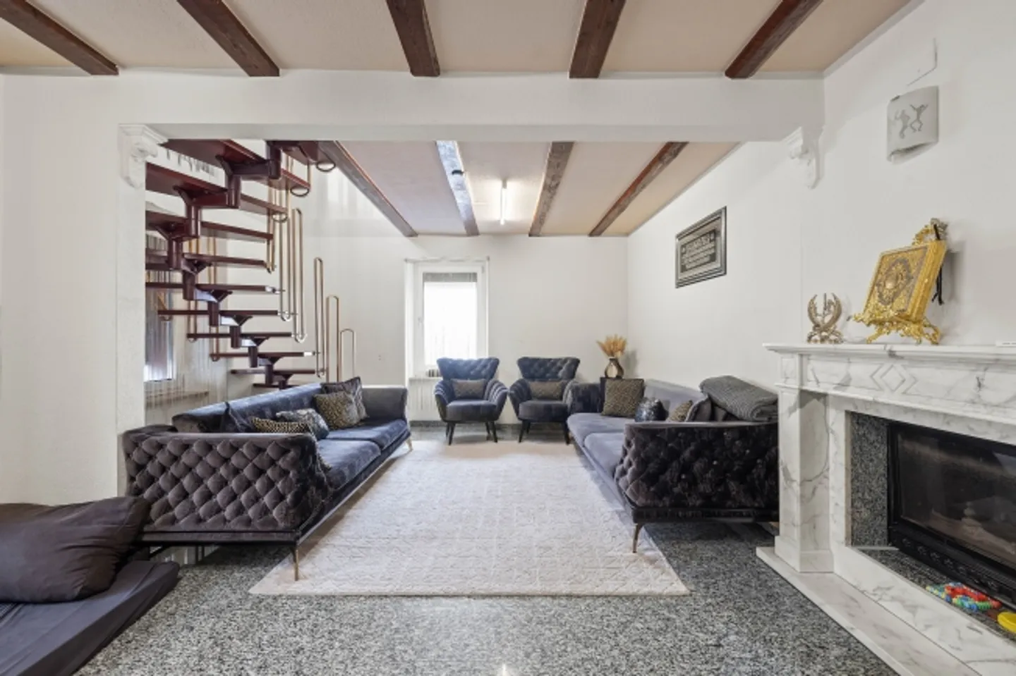 MFH con 3 unità a Frenkendorf - centrale e completamente affittato - Foto 6 di 13