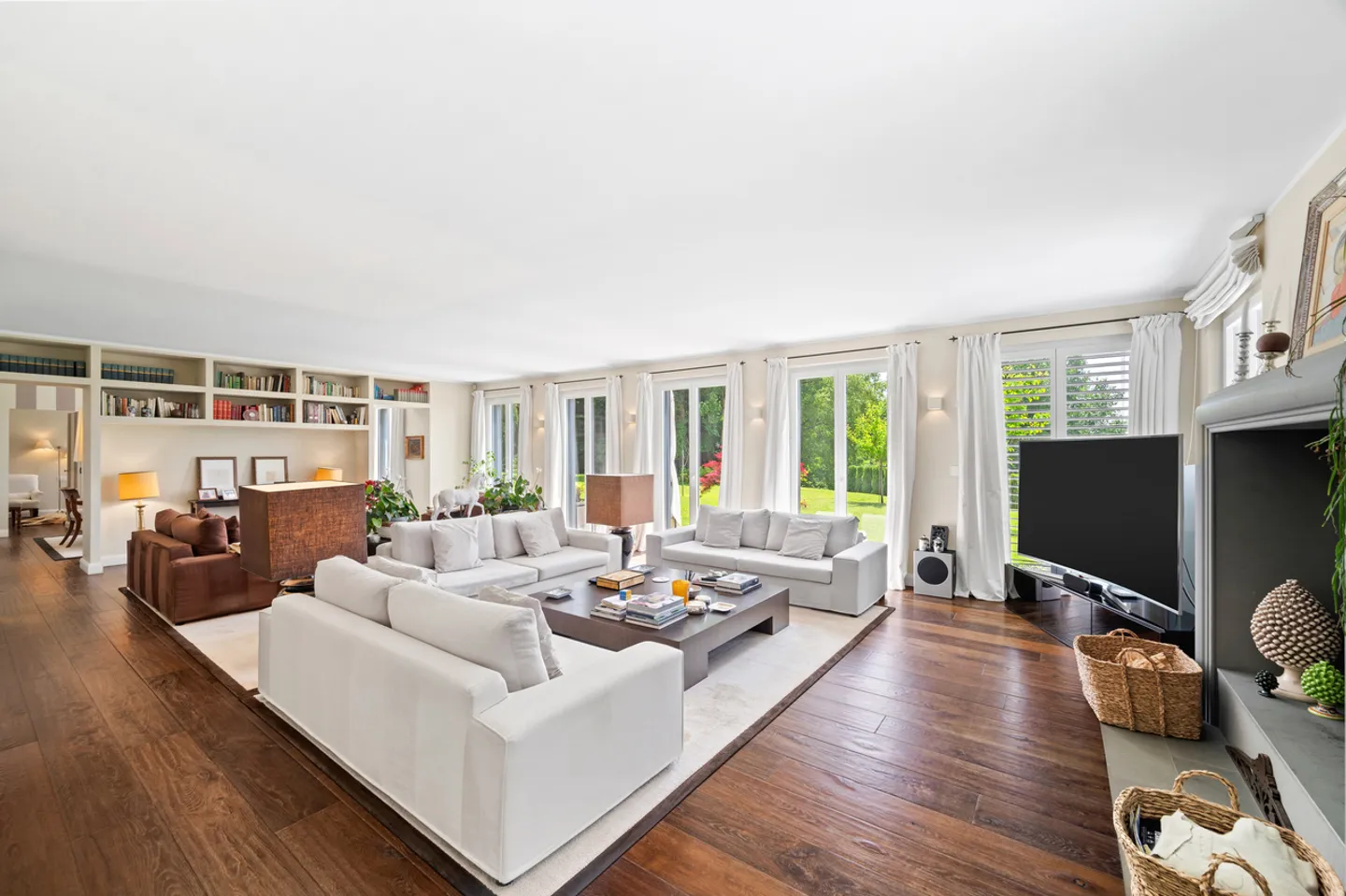 Elégante propriété familiale, sans nuisance et avec vue sur le lac. - Photo 1 sur 13