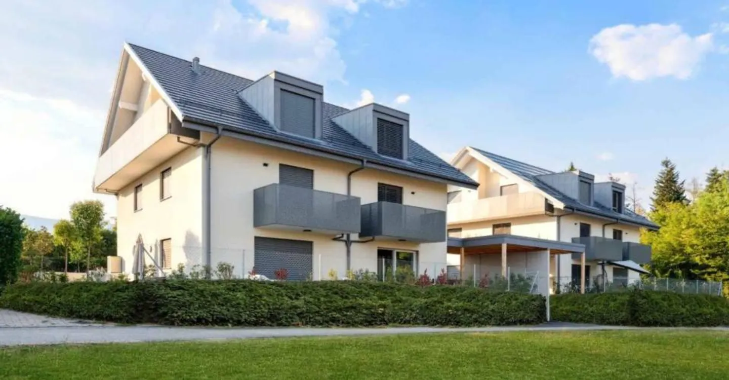 Villa a schiera di 6,5 stanze con giardino 368m2 - Foto 1 di 7