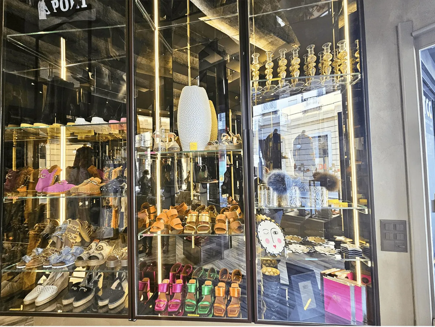 ZENTRALITÄT UND ELEGANZ IM HERZEN DER STADT, GARANTIERTER ERFOLG - Foto 10 von 10