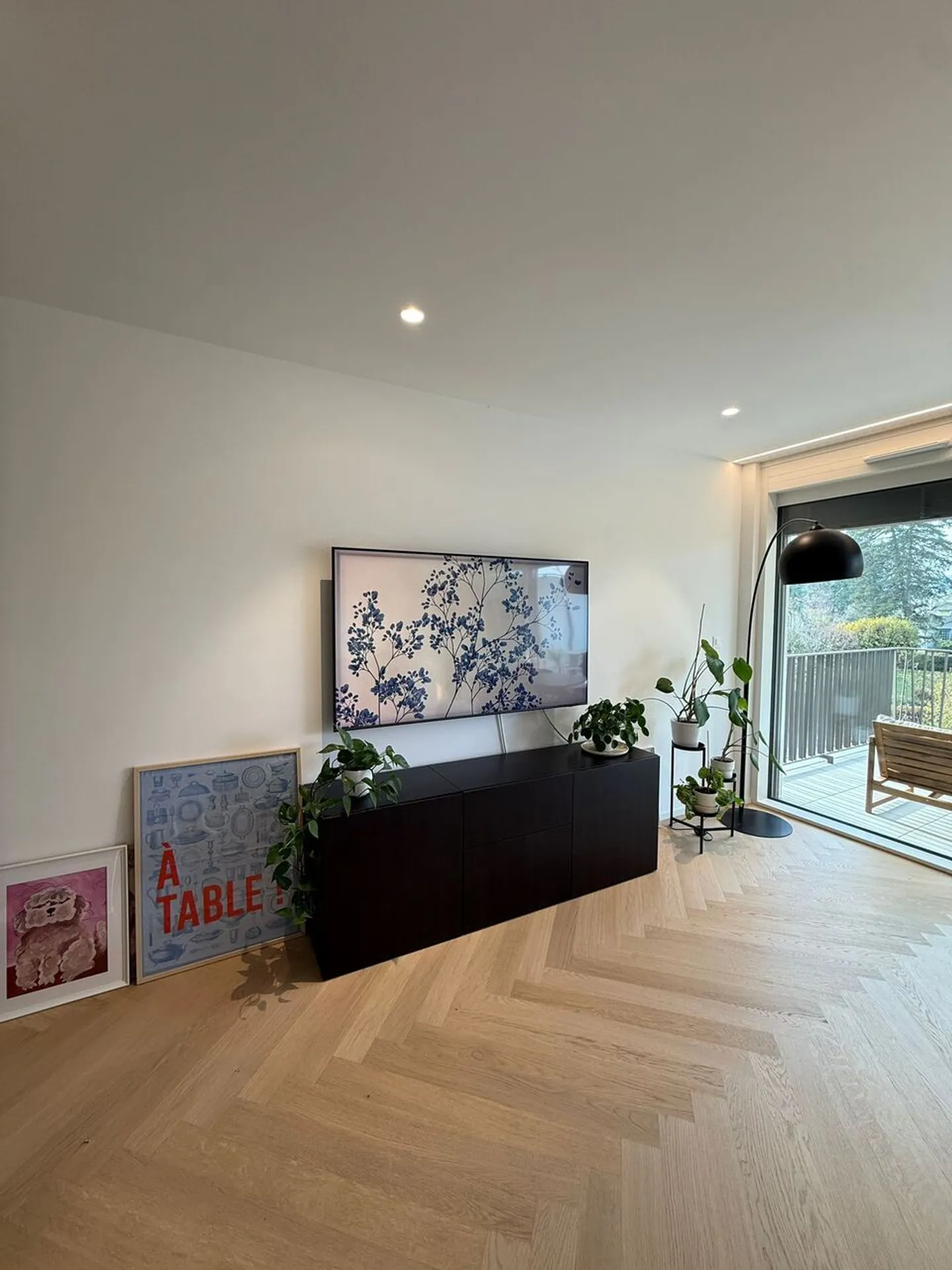 Bel appartement en penthouse de 3 pièces avec terrasse à Vessy - Photo 3 sur 11