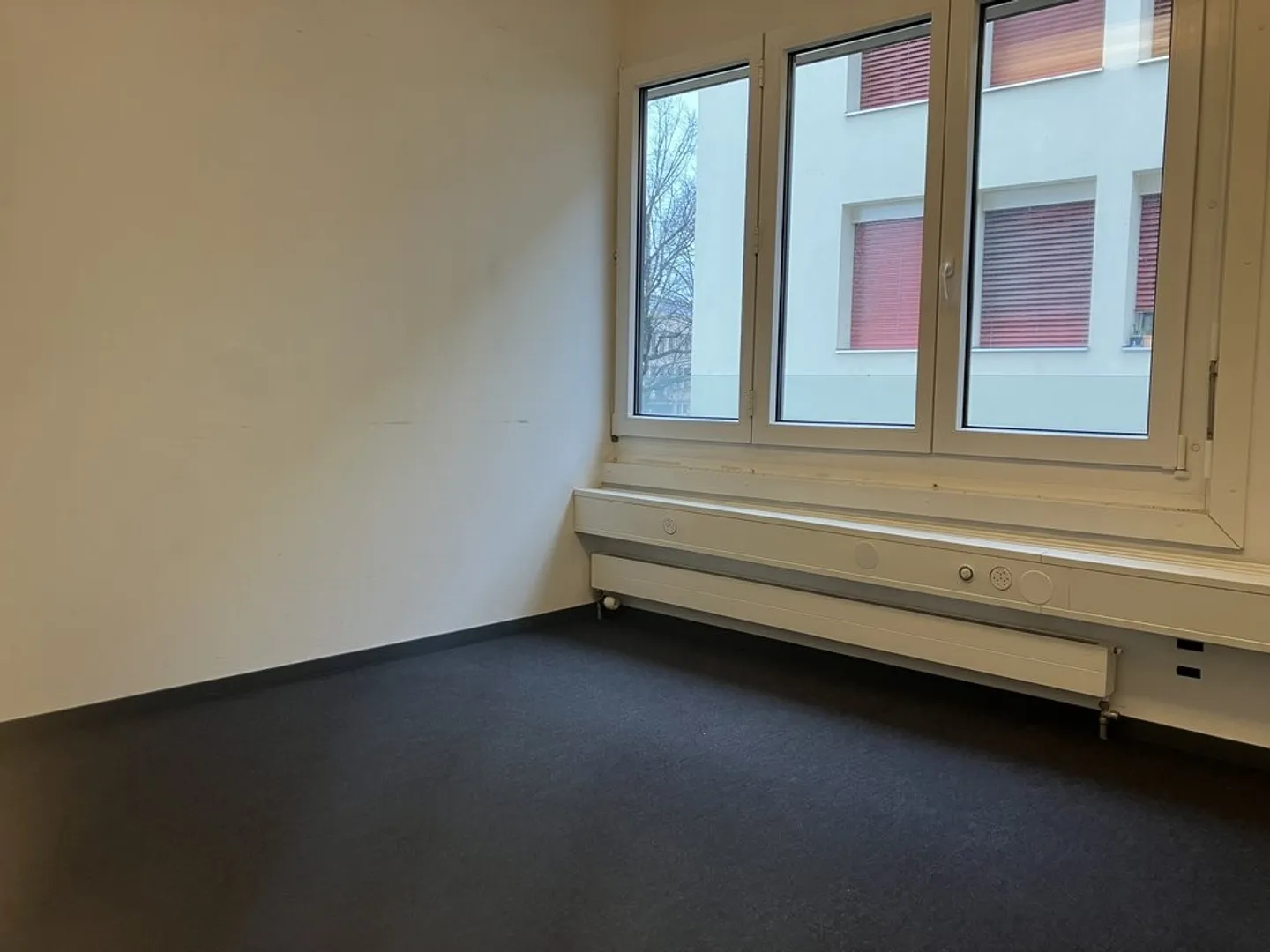 Office Space in Central Lausanne - Photo 4 of 8