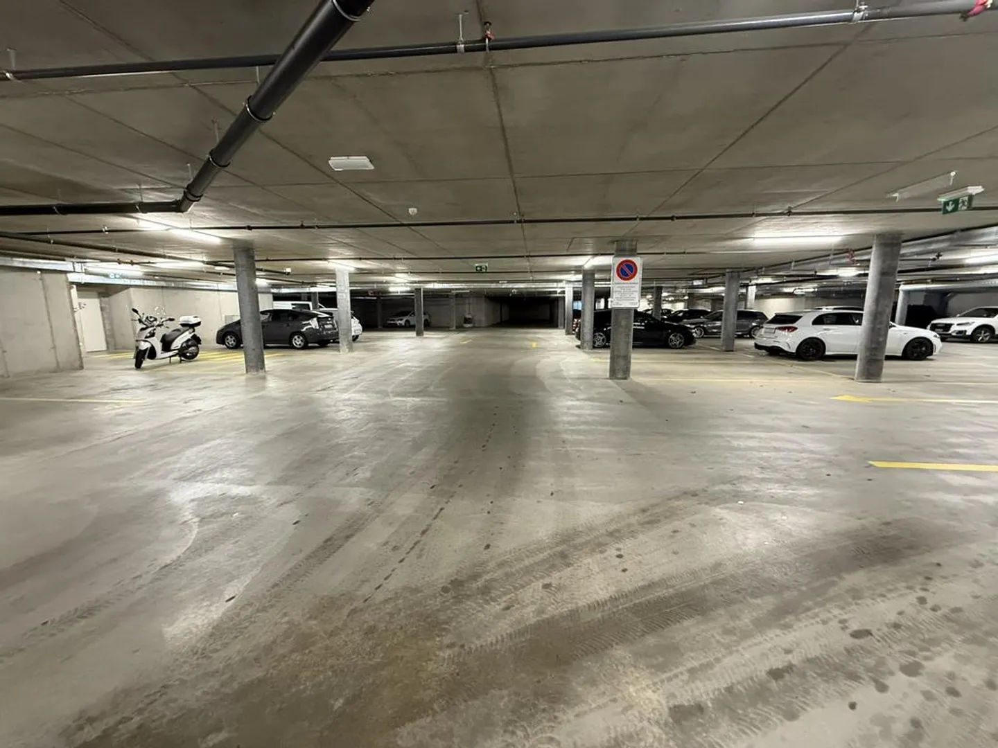 PARKING SPACE FOR RENT AIGLE - Photo 2 of 2