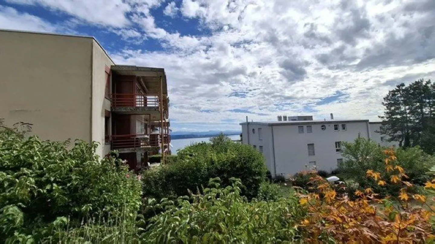 00029 - Spacious 4.5 rooms with outdoor space and 2 bathrooms - Vy d'Etra 76 - Neuchâtel - Photo 8 of 8