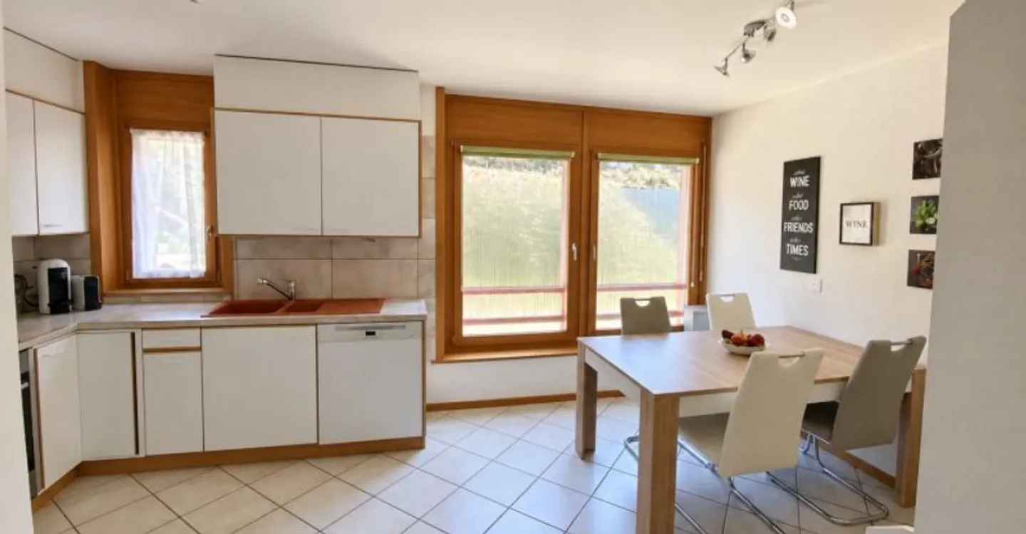 00029 - Spacious 4.5 rooms with outdoor space and 2 bathrooms - Vy d'Etra 76 - Neuchâtel - Photo 1 of 8