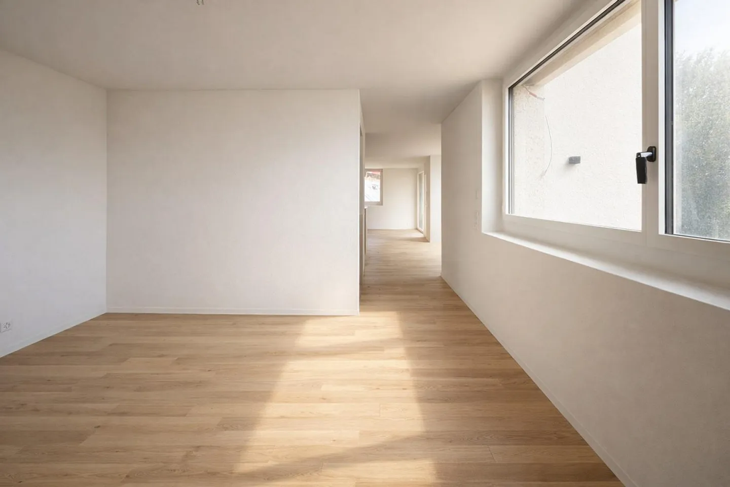 WIDE VIEW. QUALITY OF LIFE. HARMONY. - Photo 2 of 9