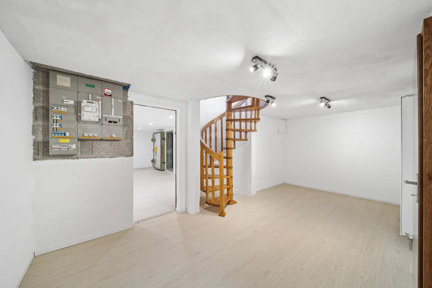 Ottimo potenziale di sviluppo per questa villa individuale! - Foto 12 di 18