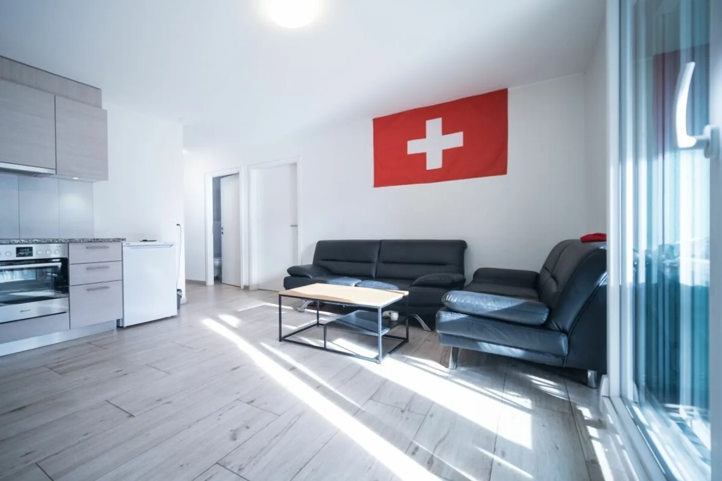 3.5-room apartment already rented in Saxon - Photo 3 of 11