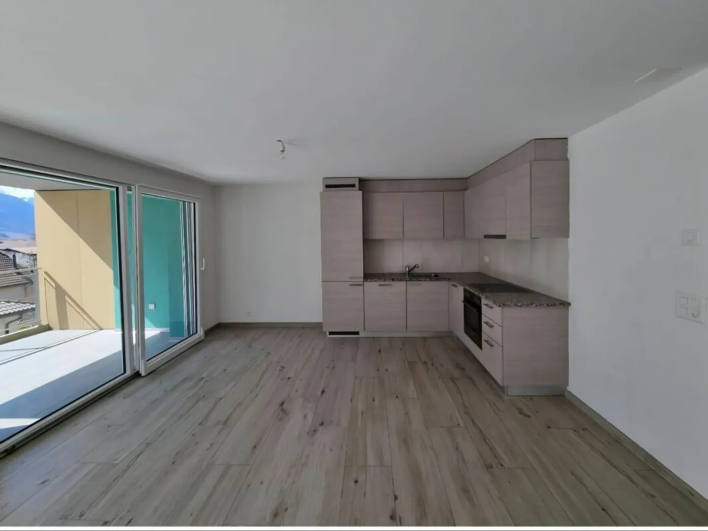 3.5-room apartment already rented in Saxon - Photo 8 of 11