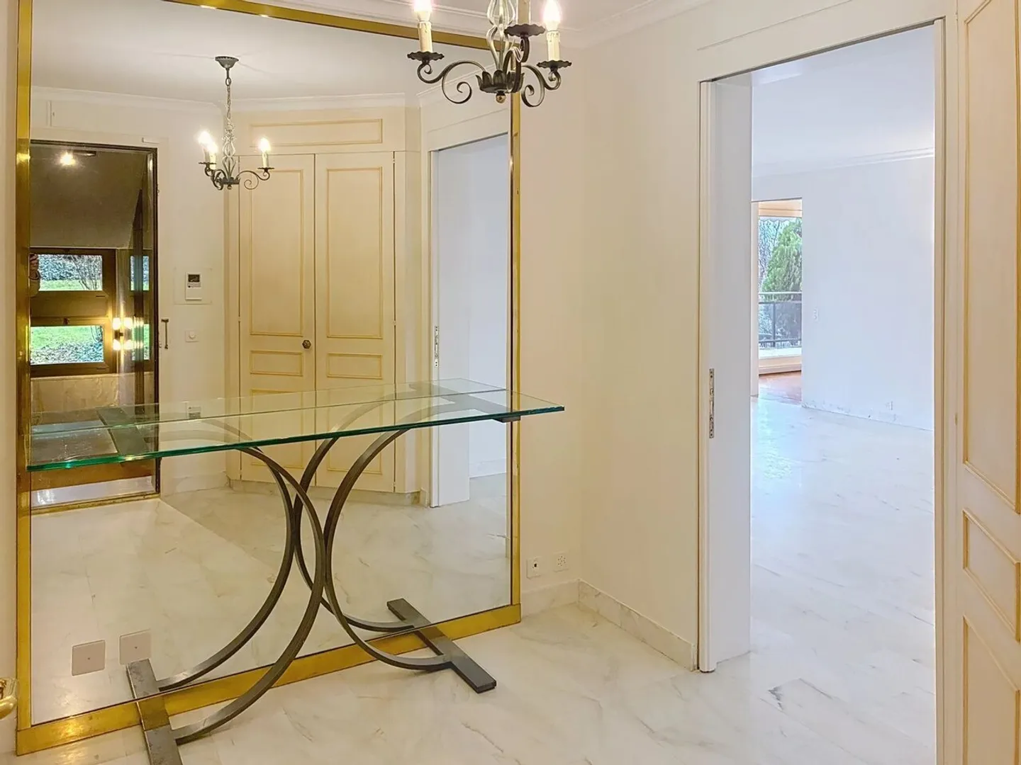 Spacious apartment in the heart of Lausanne ? 5.5 rooms, 137 m² - Photo 2 of 13