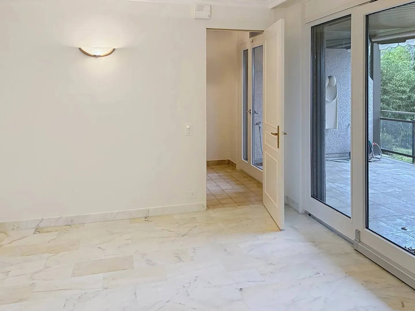 Spacious apartment in the heart of Lausanne ? 5.5 rooms, 137 m² - Photo 4 of 13