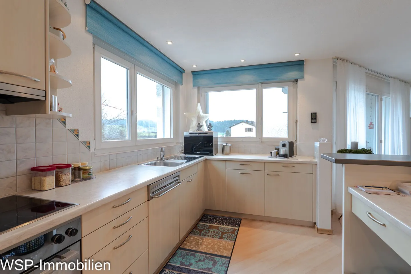 View - Peace - Winter Garden - Photo 5 of 17