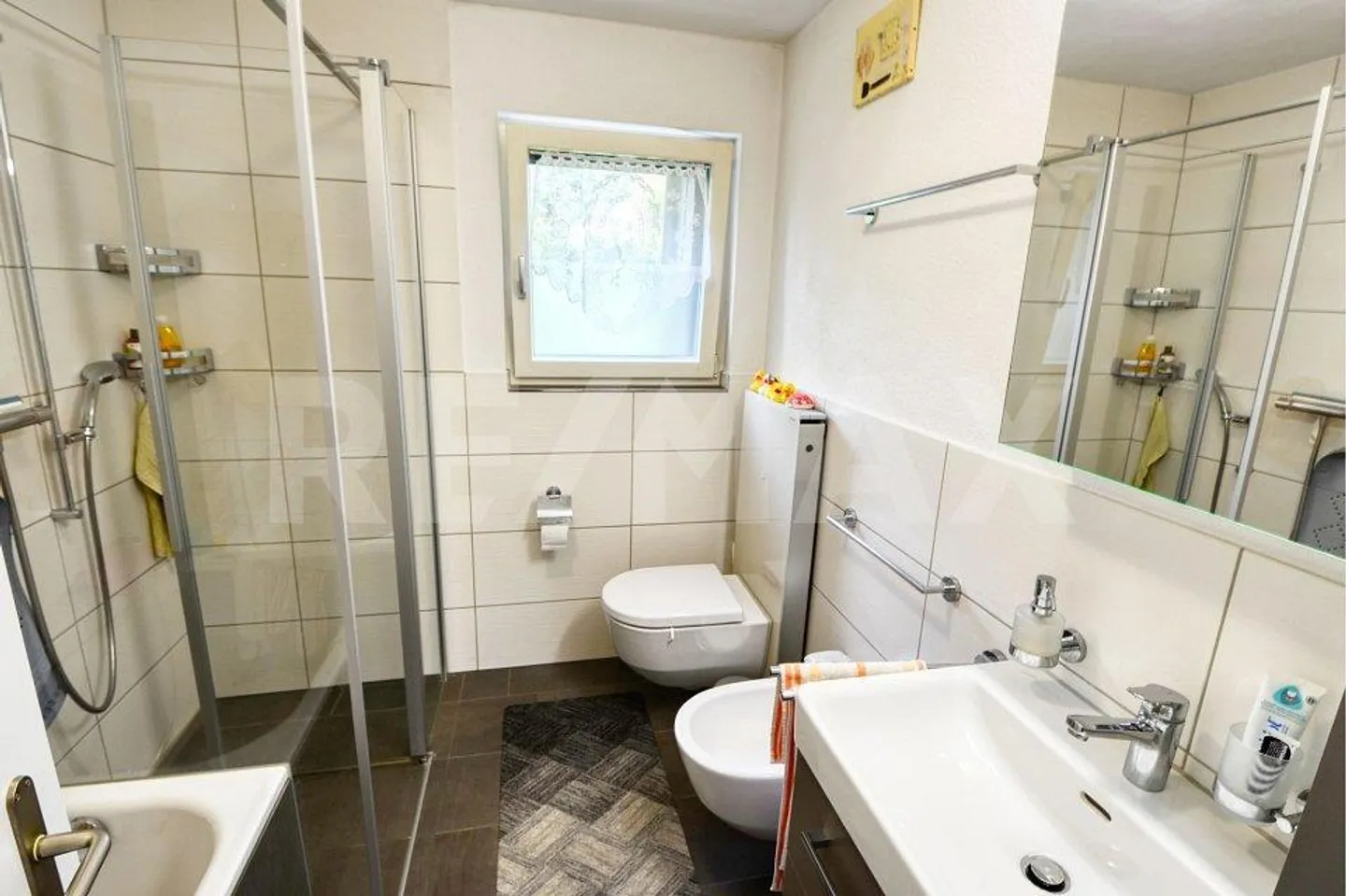 Your new home with a view – spacious single-family house in Buttisholz with garden idyll - Photo 8 of 13