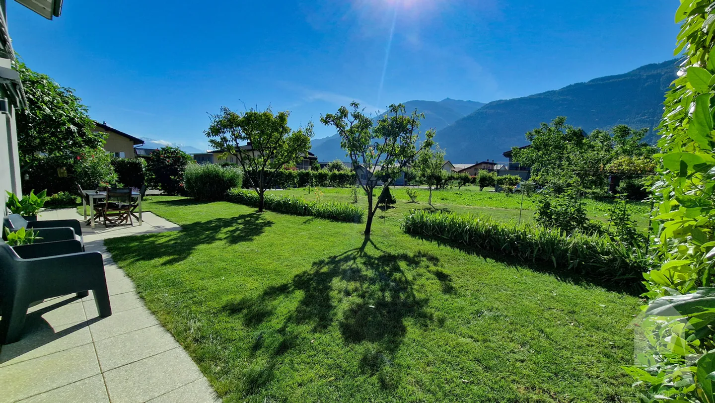 Splendida villa di 4,5 p + annesso, tranquilla, soleggiata, vista - Foto 3 di 13