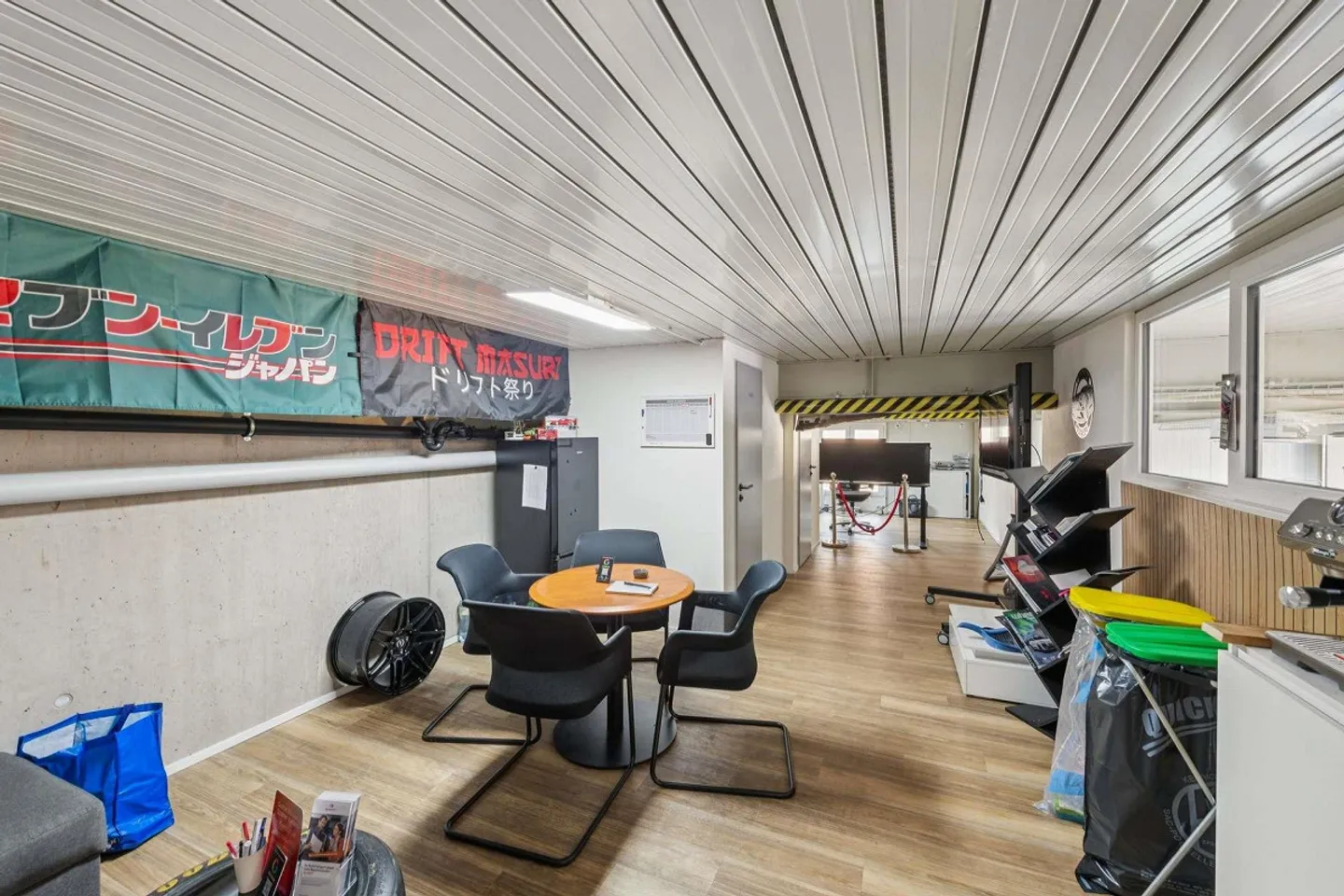 Moderne Werkstatt mit Büro - Foto 4 von 6