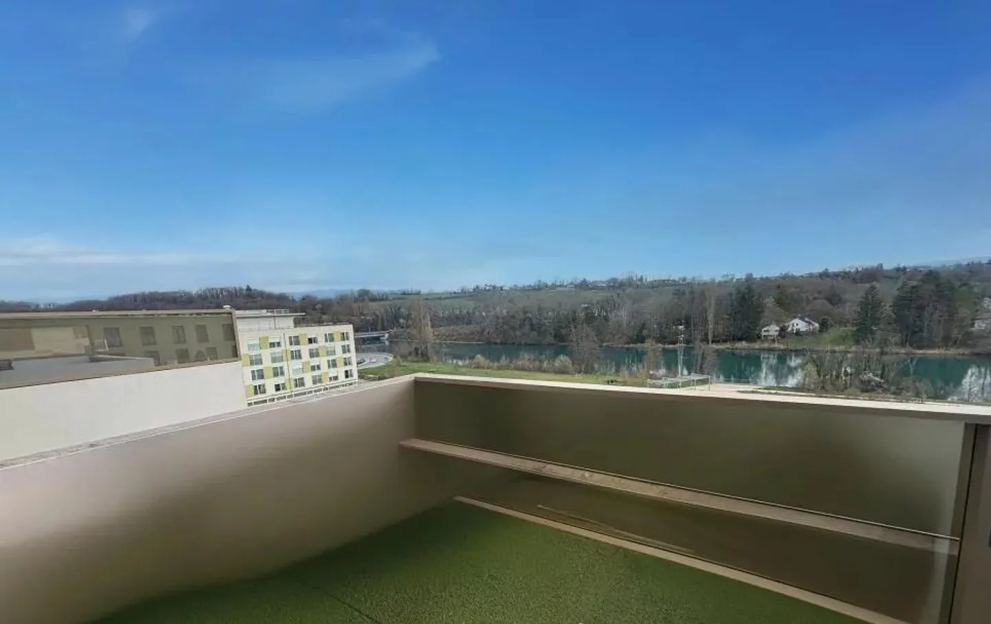 Attique de 88 m2 avec terrasse privative - Photo 8 sur 8