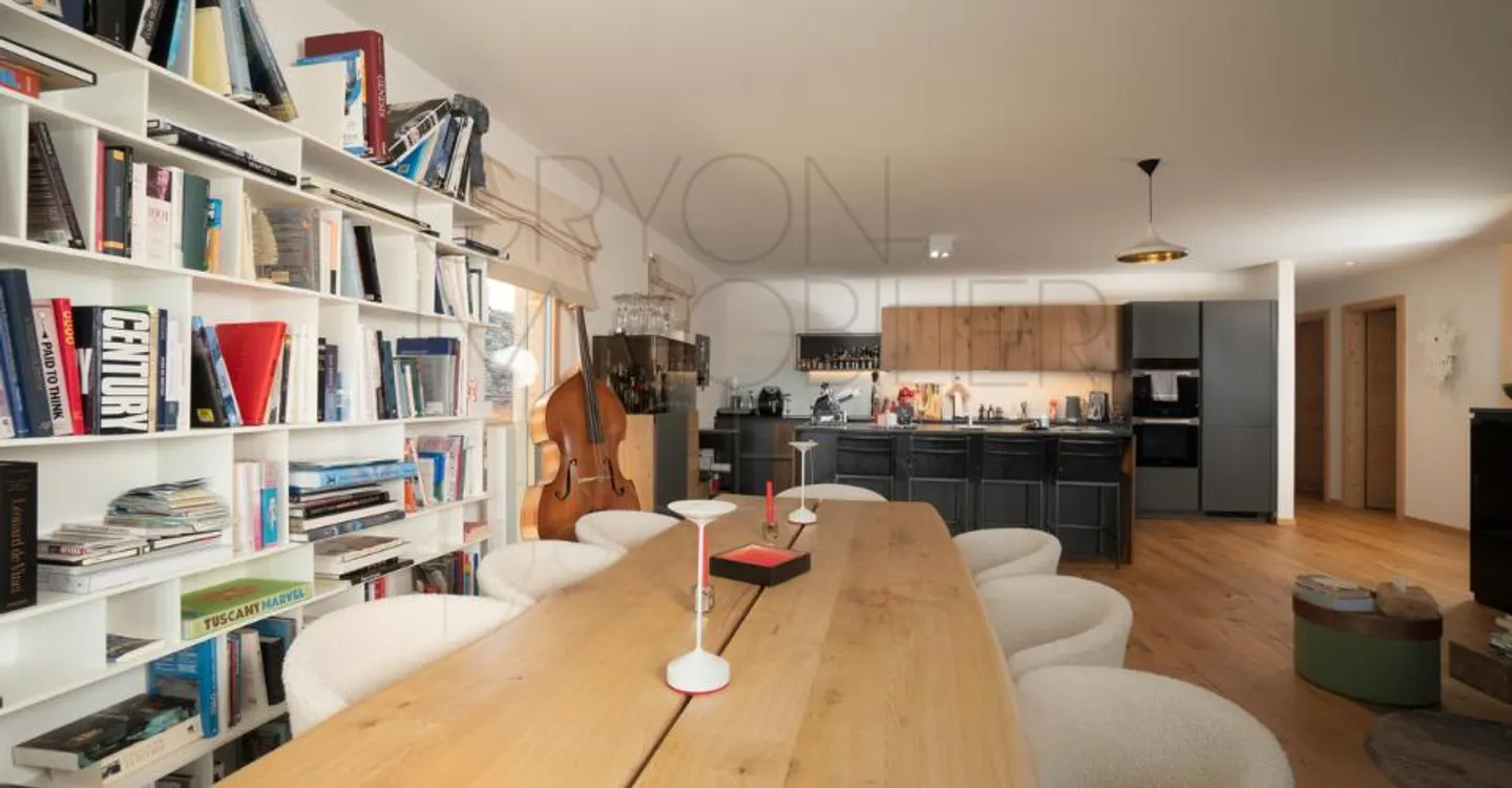 Centro di Villars, 4,5 camere di alto standard (128 m², 2020) - Foto 3 di 12