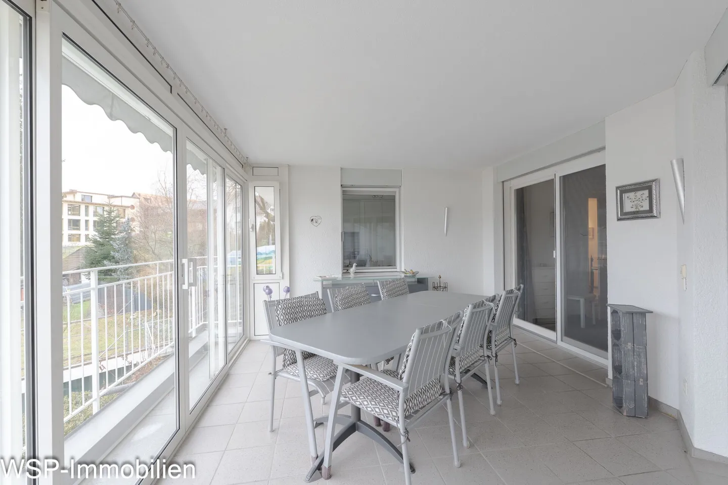 View - Peace - Winter Garden - Photo 12 of 17