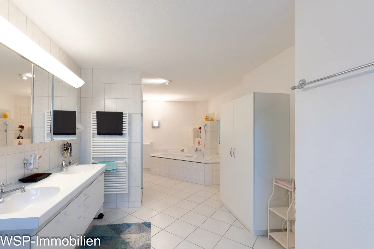 View - Peace - Winter Garden - Photo 13 of 17