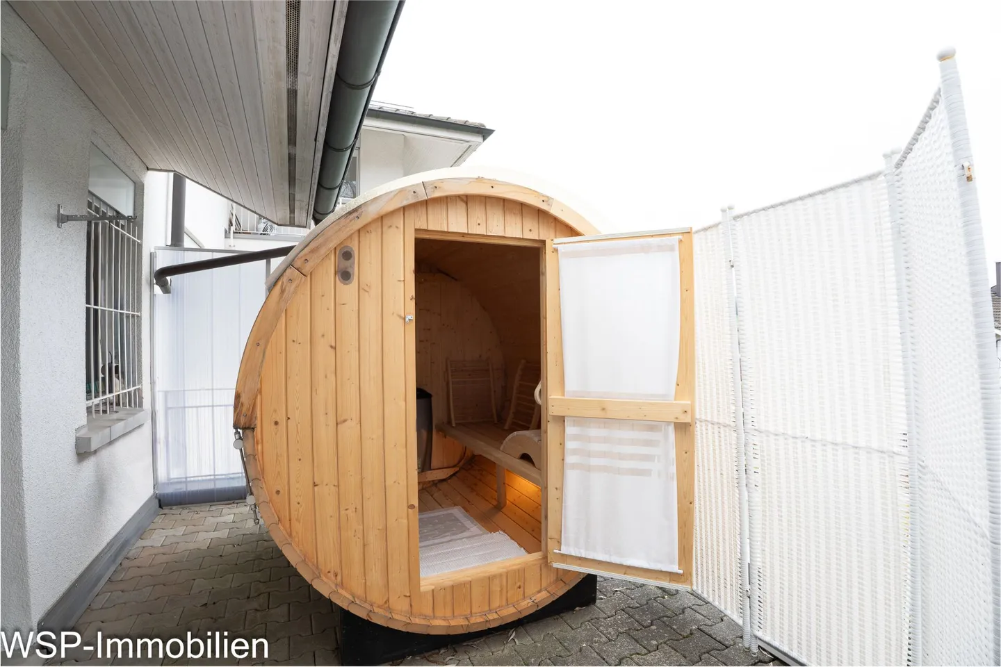 View - Peace - Winter Garden - Photo 15 of 17