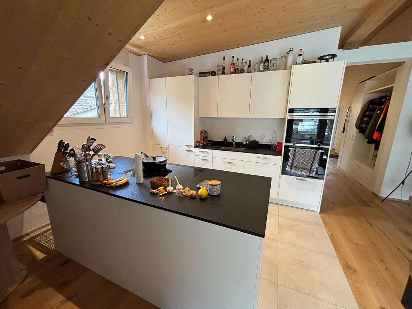Appartamento mansardato di 4 ½ locali situato ai margini di Grabs - Foto 4 di 21
