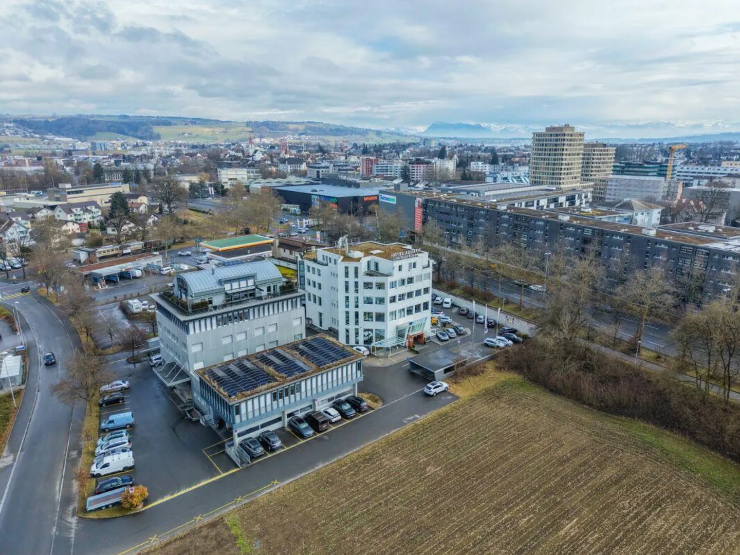 139 m2 Uffici/Sale di Pratica nel Cuore di Sursee - Foto 1 di 11