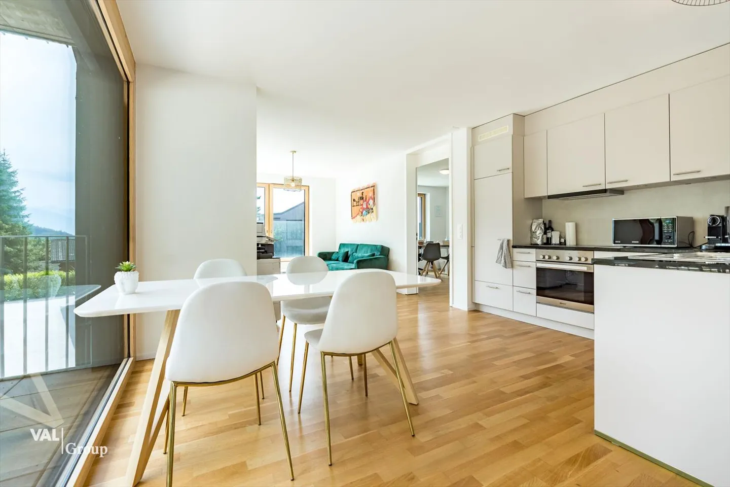 Appartamento in vendita - Foto 4 di 11