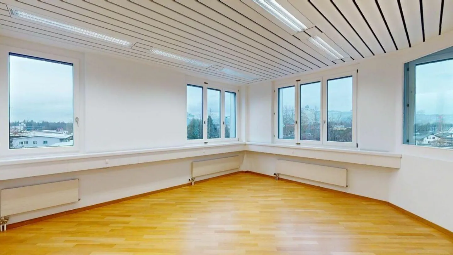 139 m2 Uffici/Sale di Pratica nel Cuore di Sursee - Foto 8 di 11