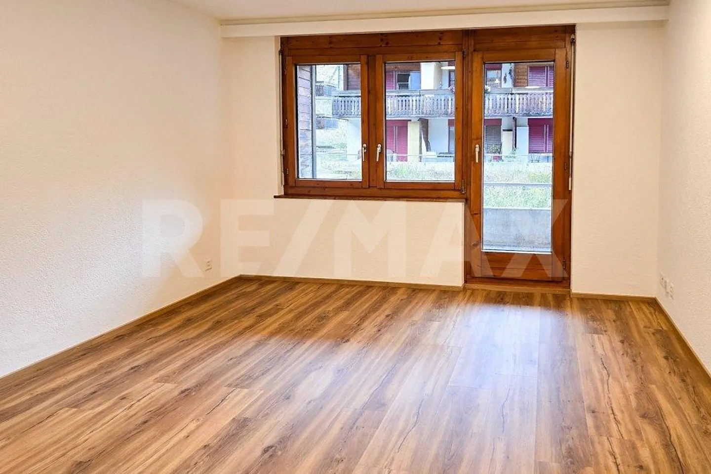 2.5 Room Apartment - Photo 4 of 13
