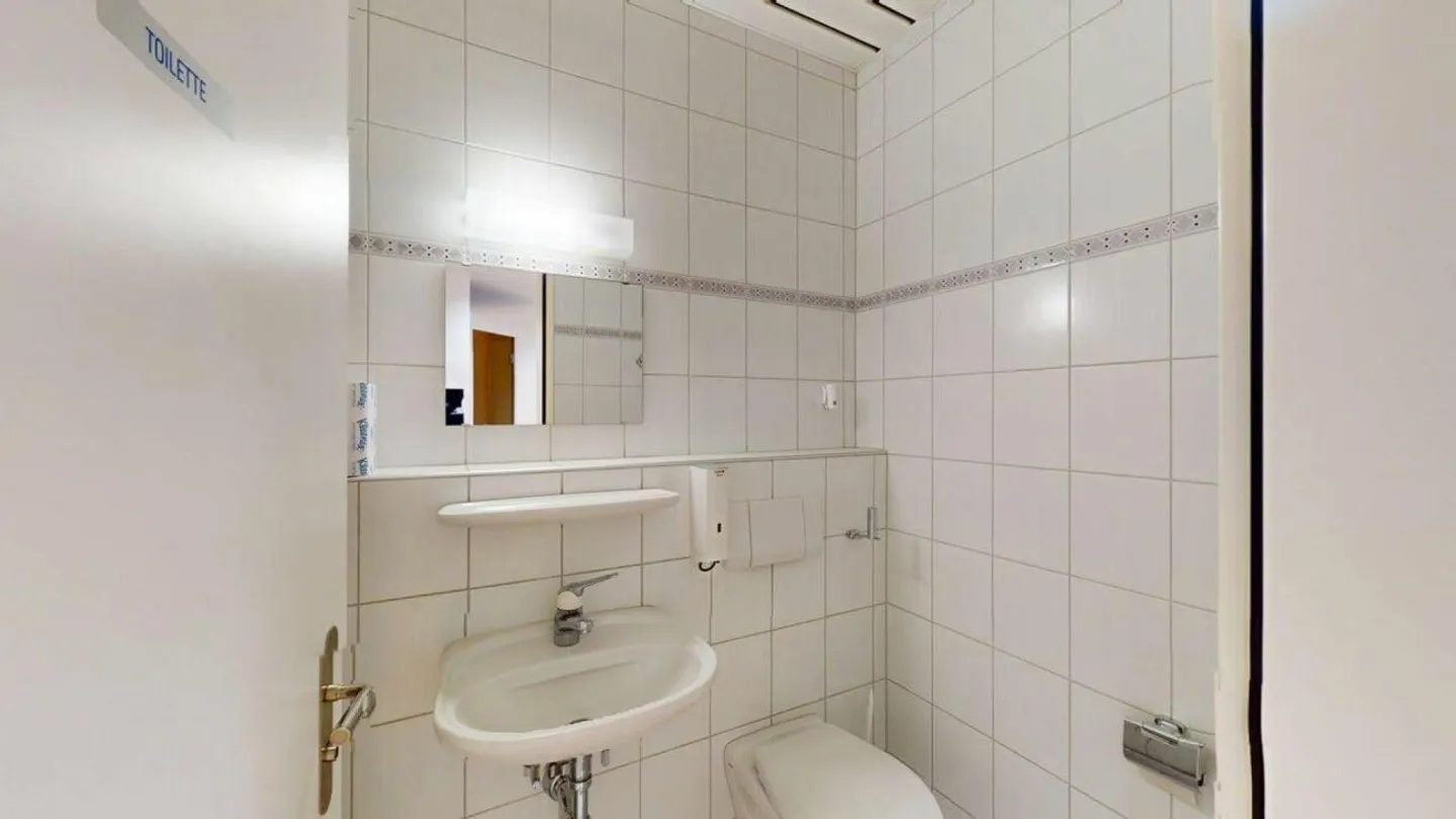 139 m2 Uffici/Sale di Pratica nel Cuore di Sursee - Foto 6 di 11