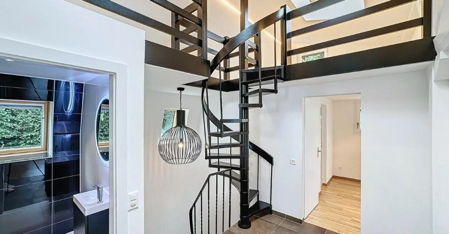 Magnifique villa rénovée avec vue lac - Photo 5 sur 10