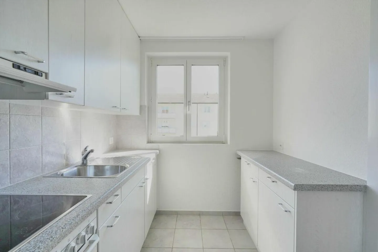 Cozy 3.5-room apartment near the center - Photo 2 of 10