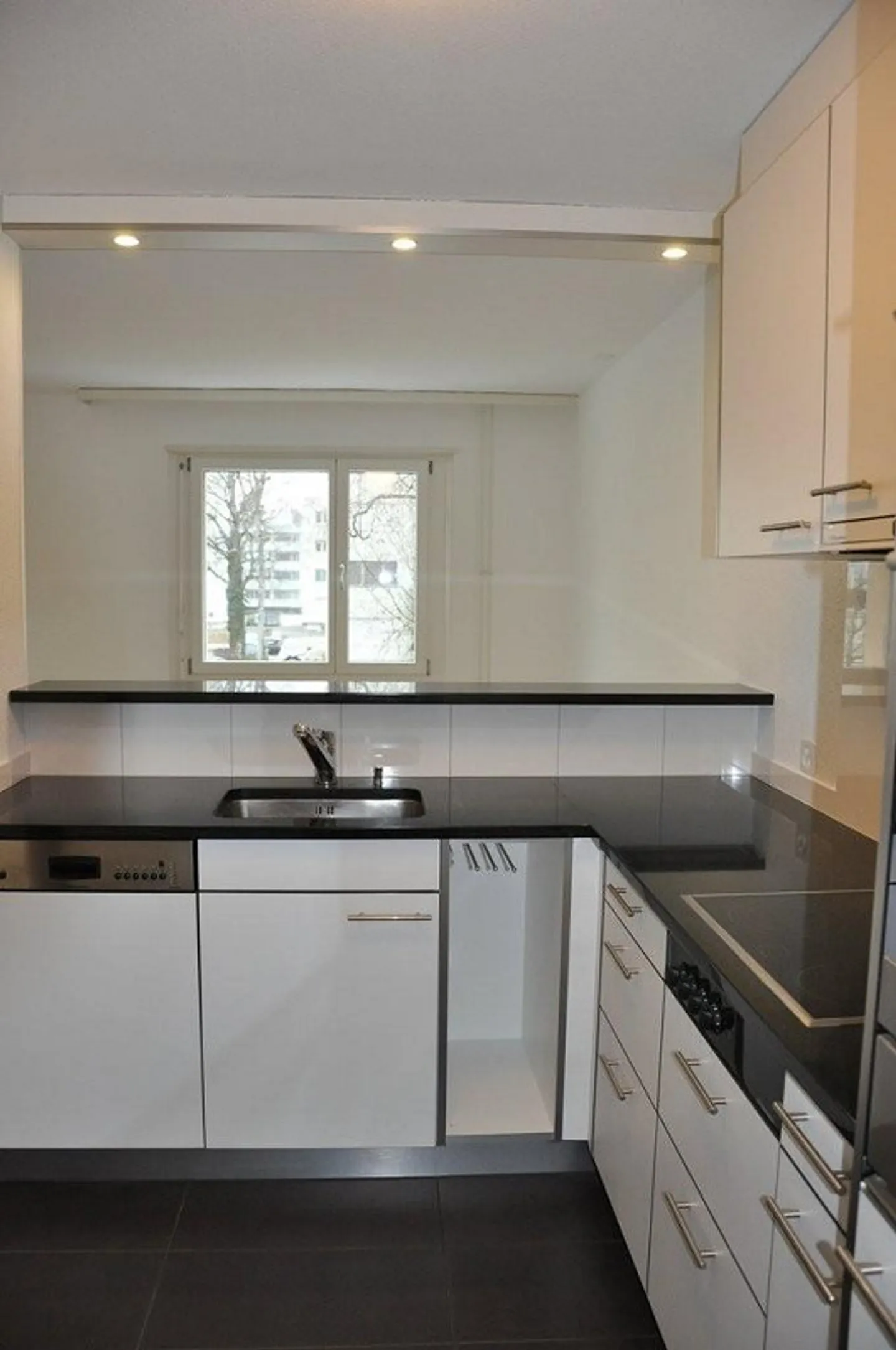 Renovierte Wohnung mit Terrasse - Foto 4 von 9