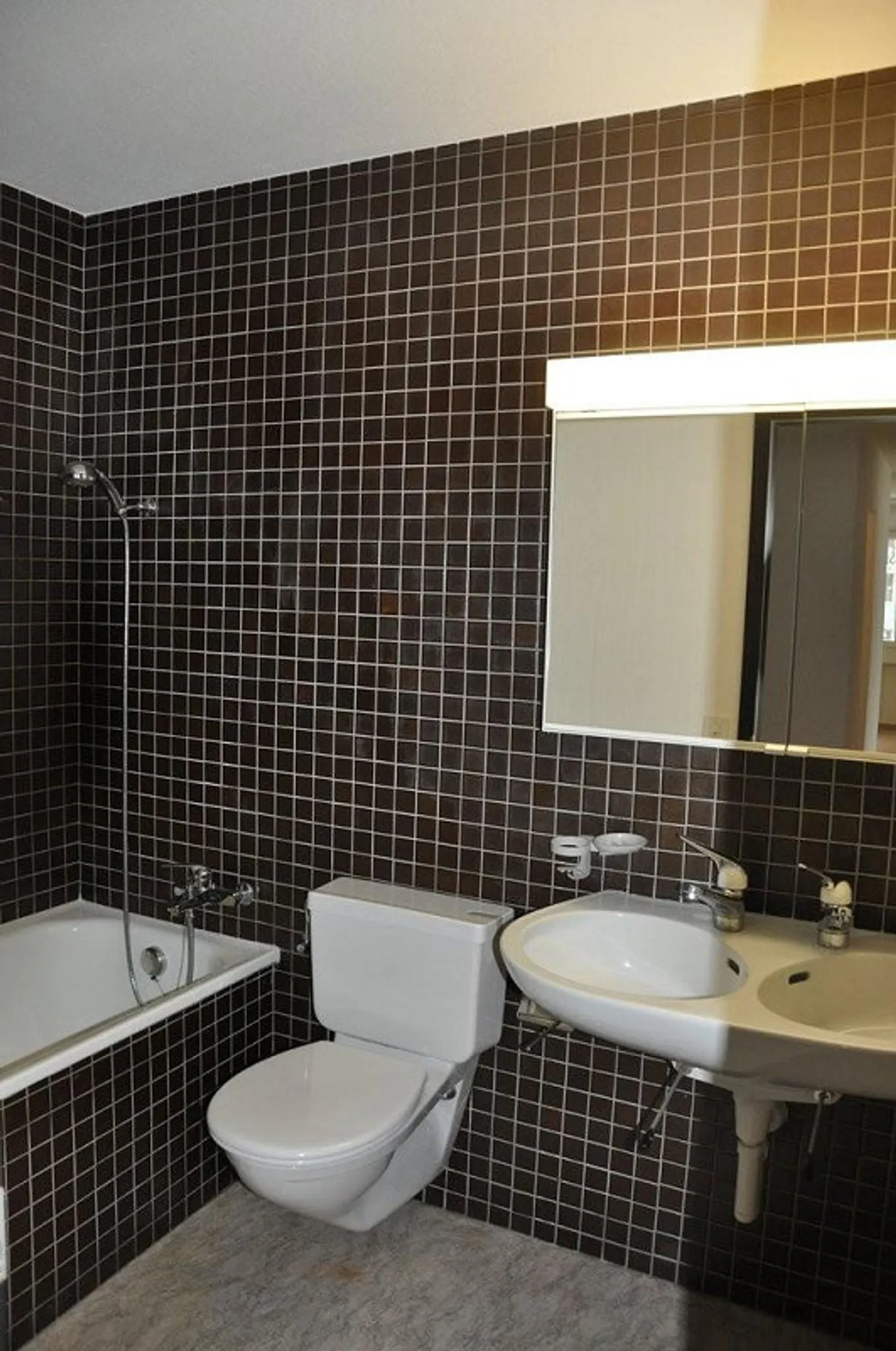 Renovierte Wohnung mit Terrasse - Foto 7 von 9