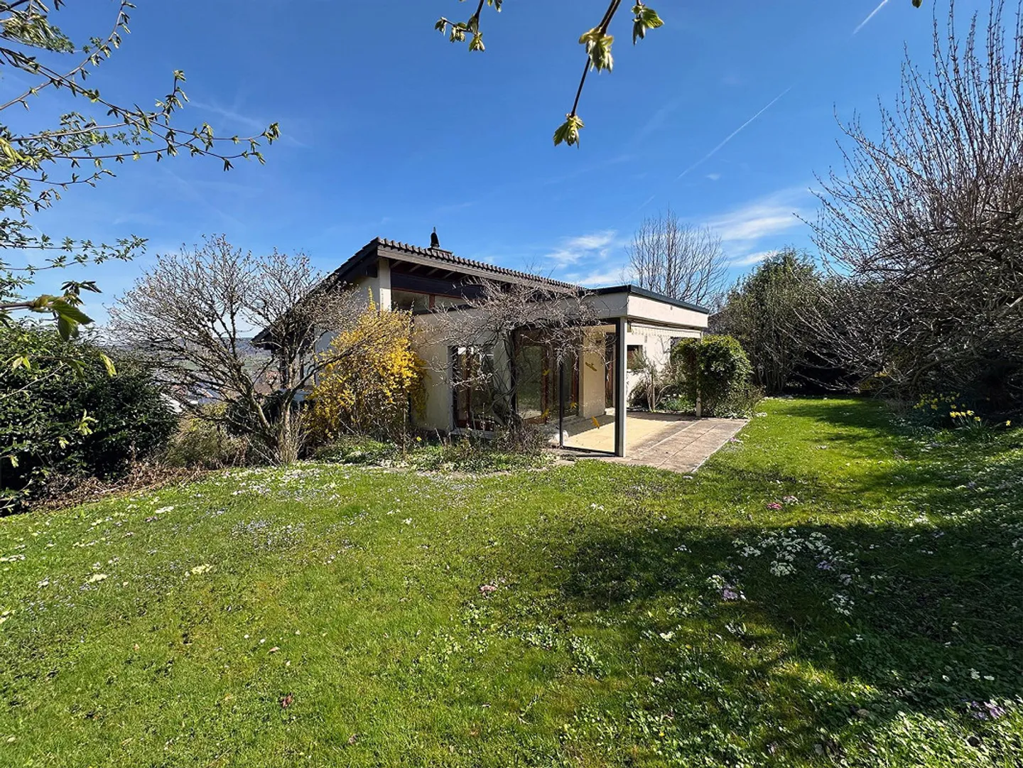 Casa unifamiliare indipendente con bella vista sul lago e panoramica - Foto 2 di 3