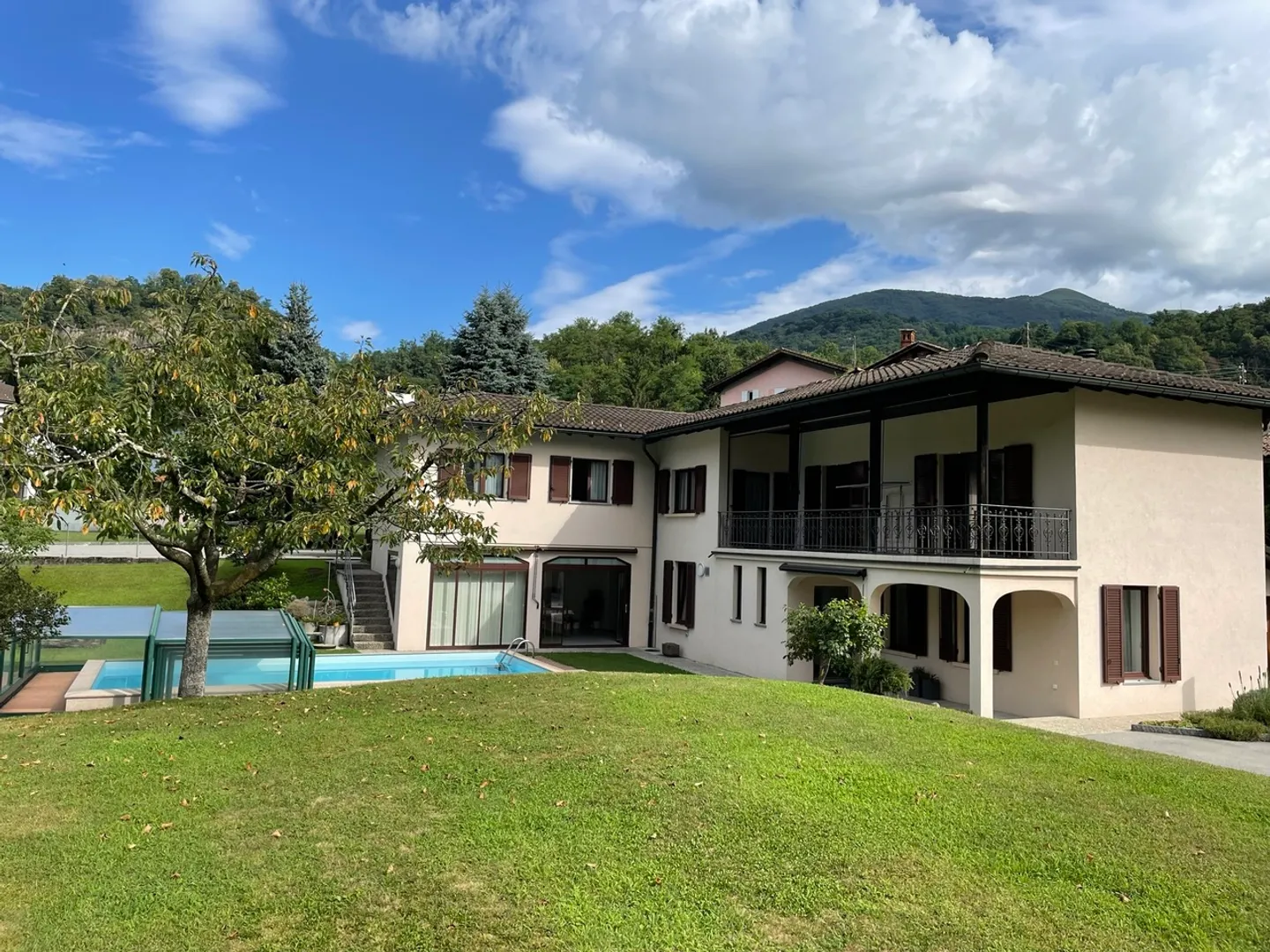Casa Familiare Incantevole - Foto 1 di 14