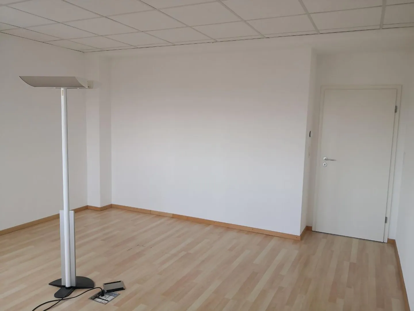 Bureau à louer - Photo 2 sur 3