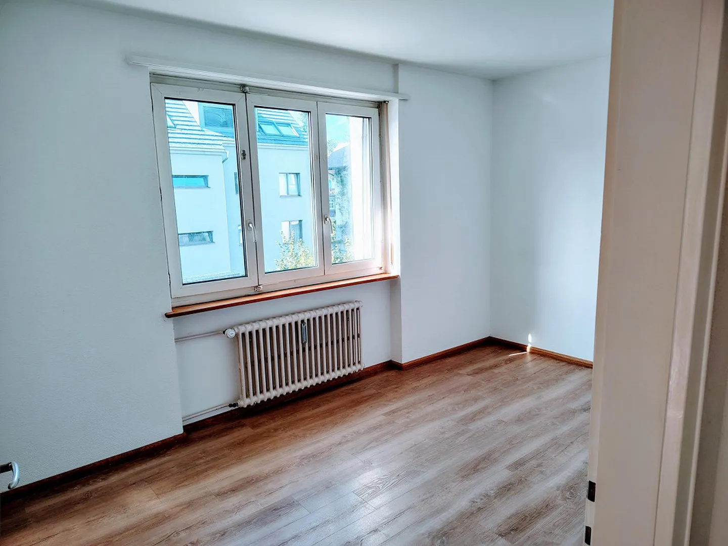 Sonnige Wohnung in Arlesheim - Foto 3 von 3