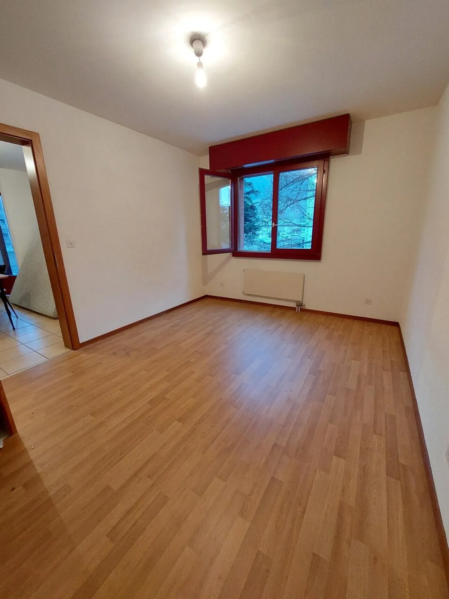 Charmant appartement 2 pièces - Photo 3 sur 6